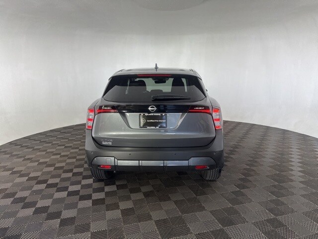 2025 Nissan Kicks SV photo 3
