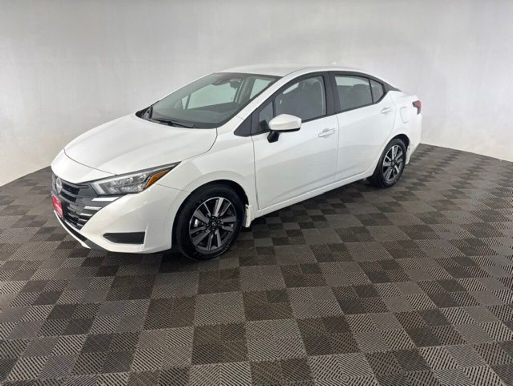 Certified 2025 Nissan Versa 1.6 SV Sedan