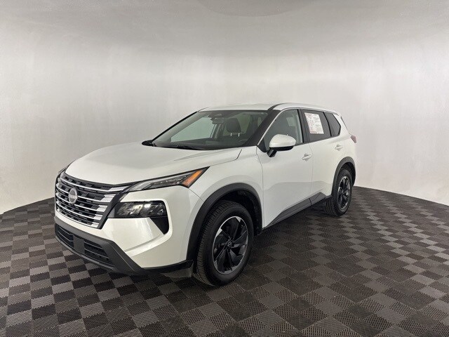 2024 Nissan Rogue SV photo 3