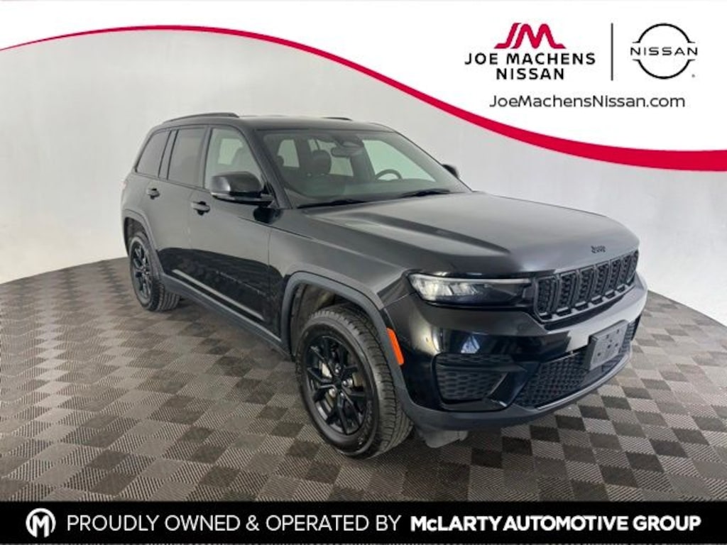 Used 2024 Jeep Grand Cherokee Altitude SUV