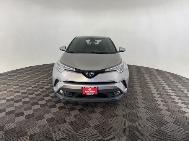 2018 Toyota C-HR XLE Premium photo 2