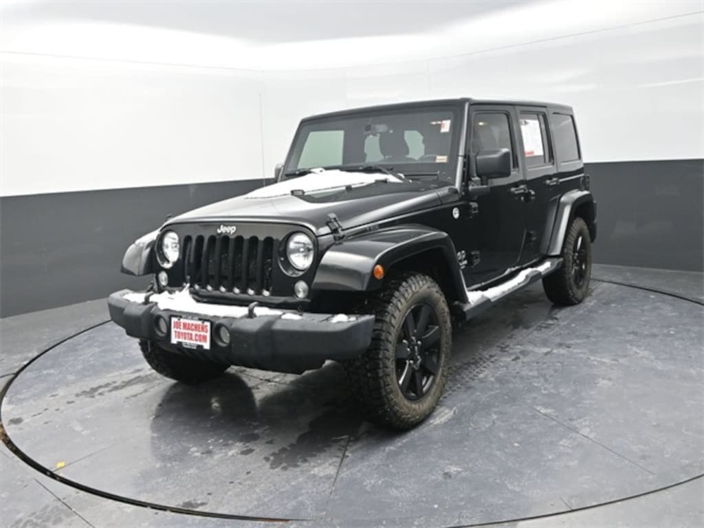 Used 2015 Jeep Wrangler Unlimited Sahara SUV