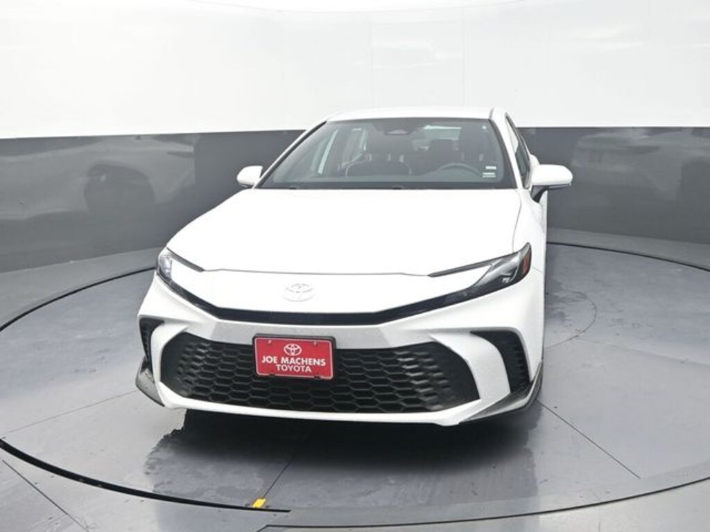 Used 2026 Toyota Camry SE Sedan