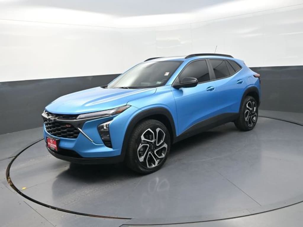 Used 2025 Chevrolet Trax 2RS SUV