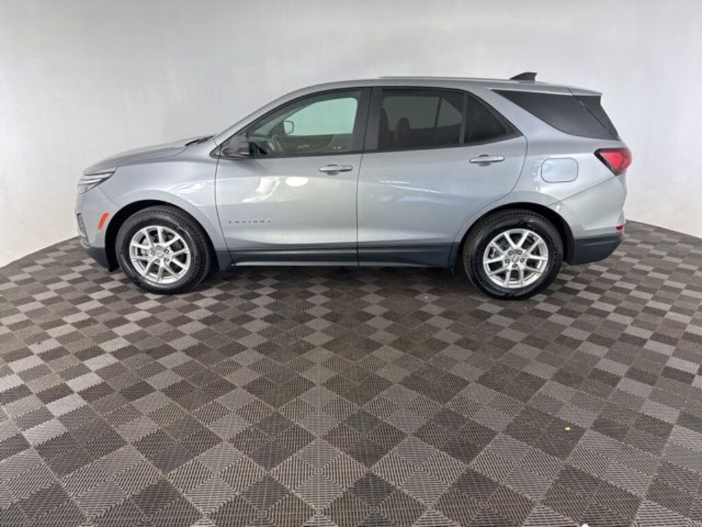 Used 2023 Chevrolet Equinox LS SUV