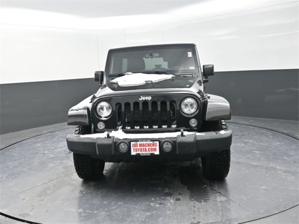 Used 2015 Jeep Wrangler Unlimited Sahara SUV