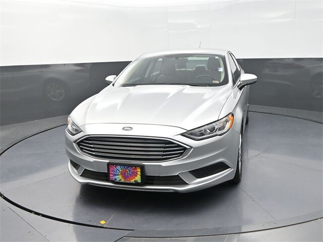 2018 Ford Fusion Hybrid S photo 2