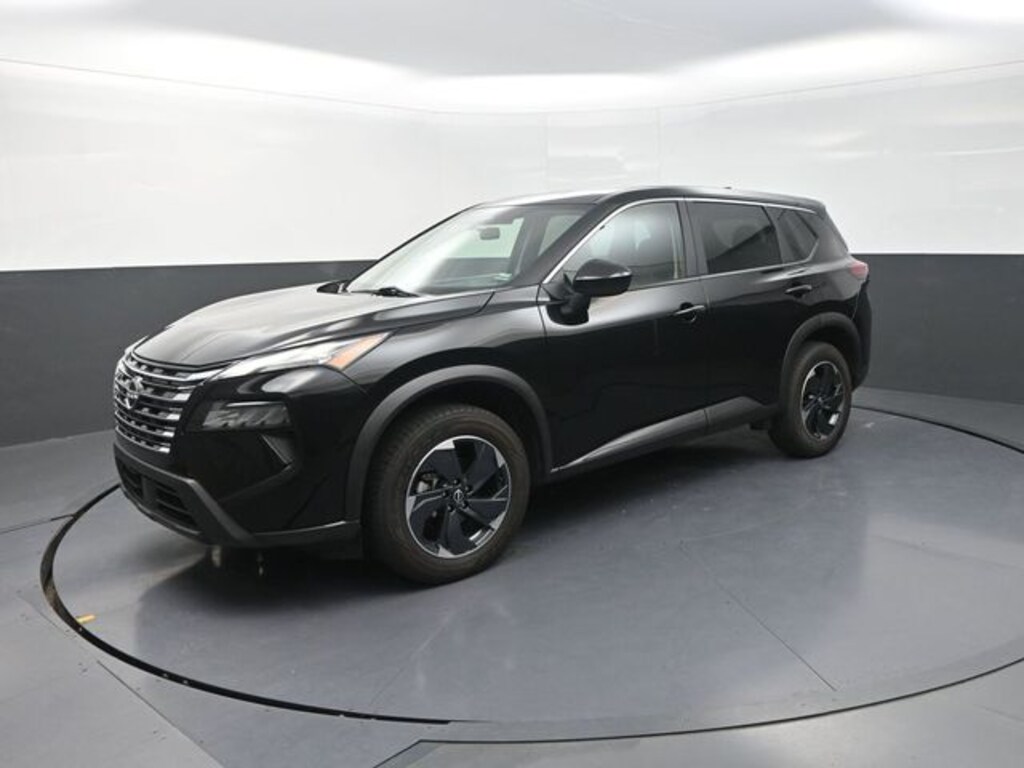 Used 2024 Nissan Rogue SV SUV