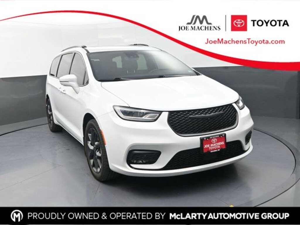 Used 2022 Chrysler Pacifica Limited Minivan/Van