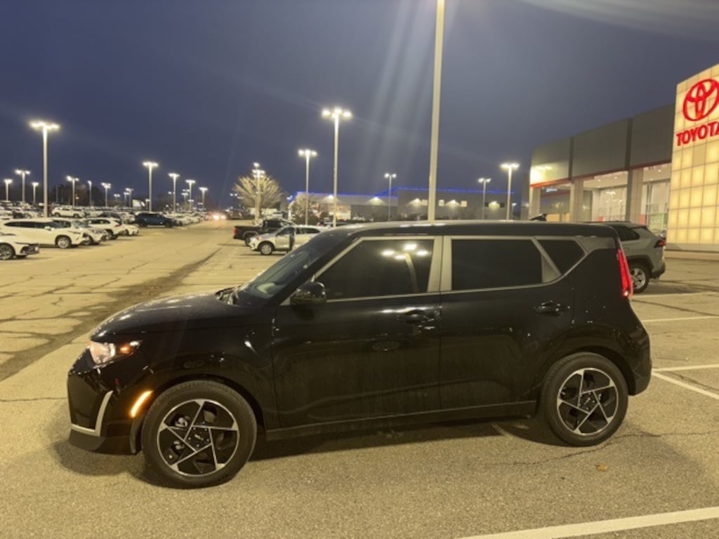 Used 2025 Kia Soul EX Hatchback