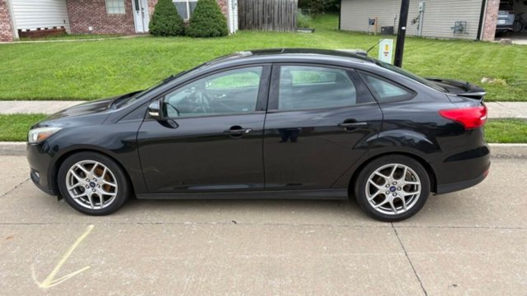 Used 2015 Ford Focus SE Sedan