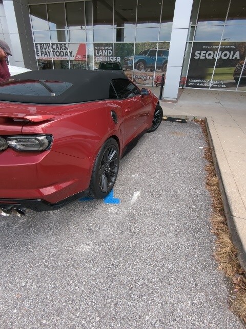 2022 Chevrolet Camaro ZL1 photo 2