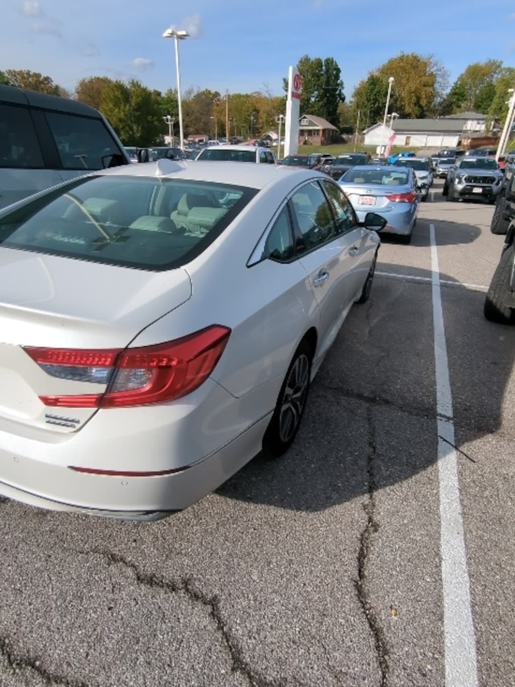 Used 2019 Honda Accord Hybrid Touring Sedan