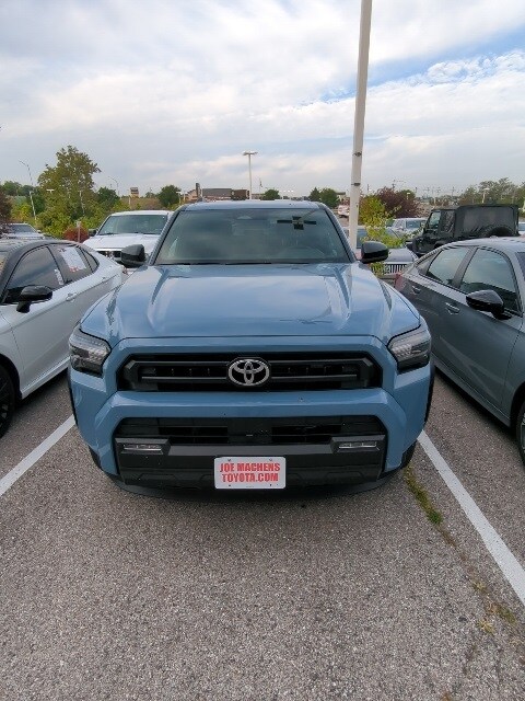 2025 Toyota 4Runner TRD Sport photo 3
