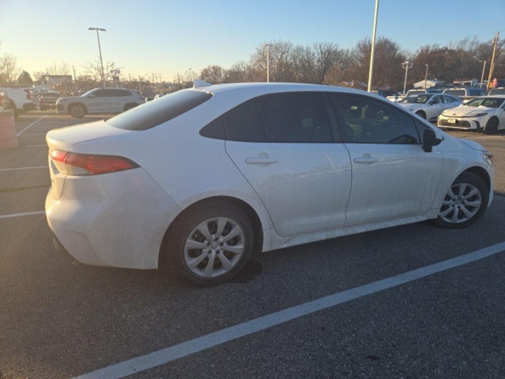 Used 2023 Toyota Corolla LE Sedan