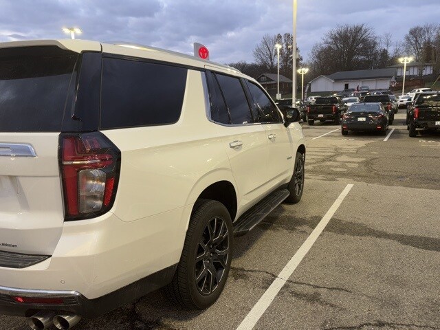 2024 Chevrolet Tahoe Premier photo 3
