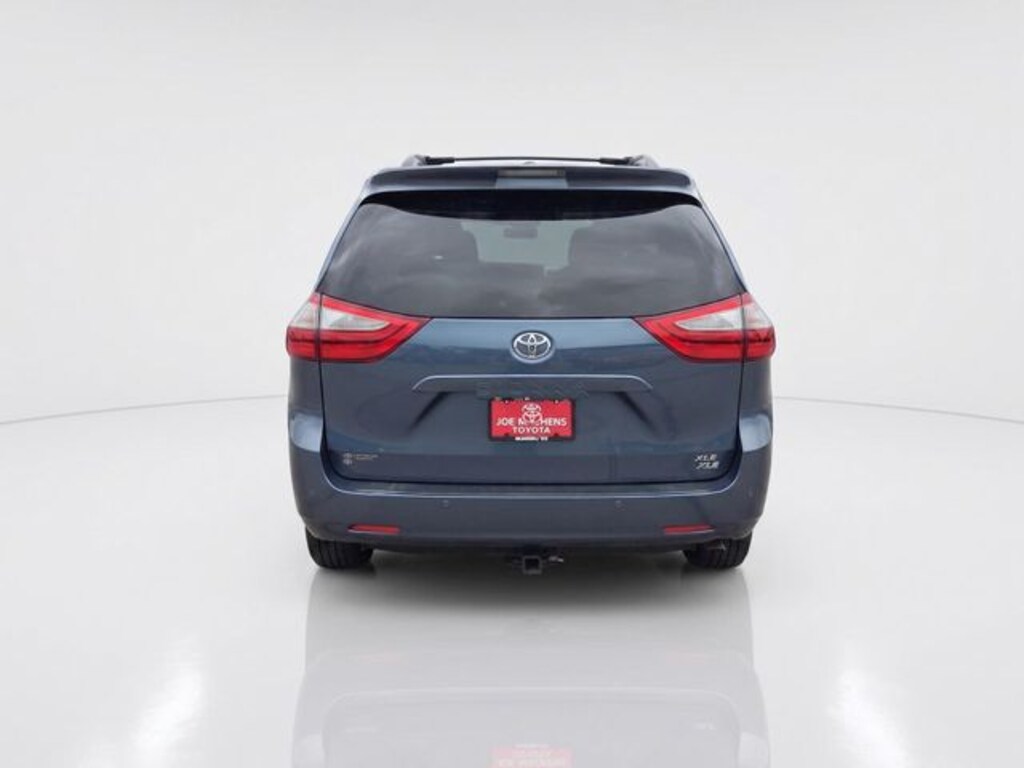 Used 2015 Toyota Sienna XLE Premium Minivan/Van