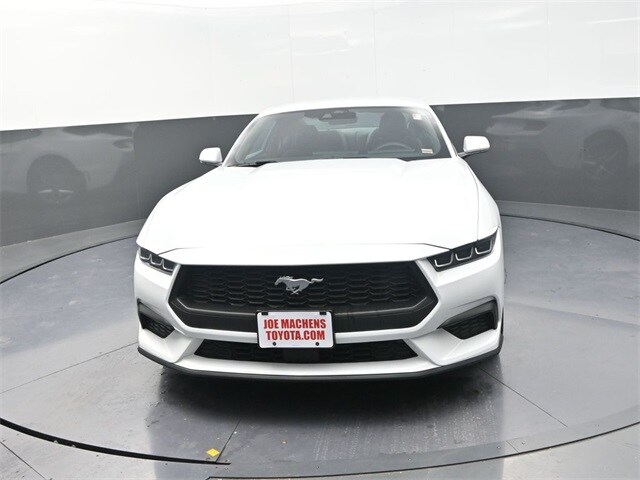 2024 Ford Mustang EcoBoost photo 2