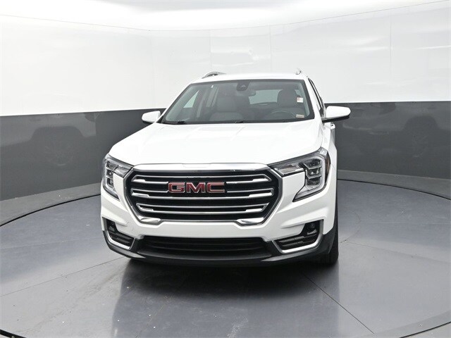 2023 Gmc Terrain SLT photo 2