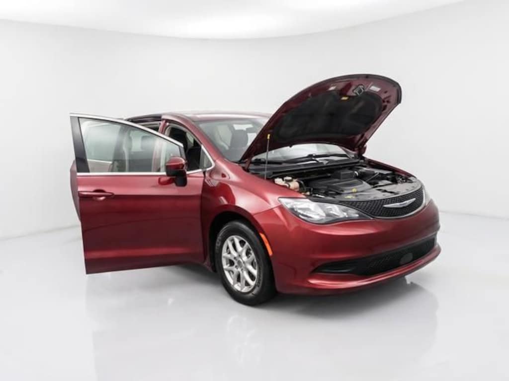 Used 2022 Chrysler Voyager LX Minivan/Van