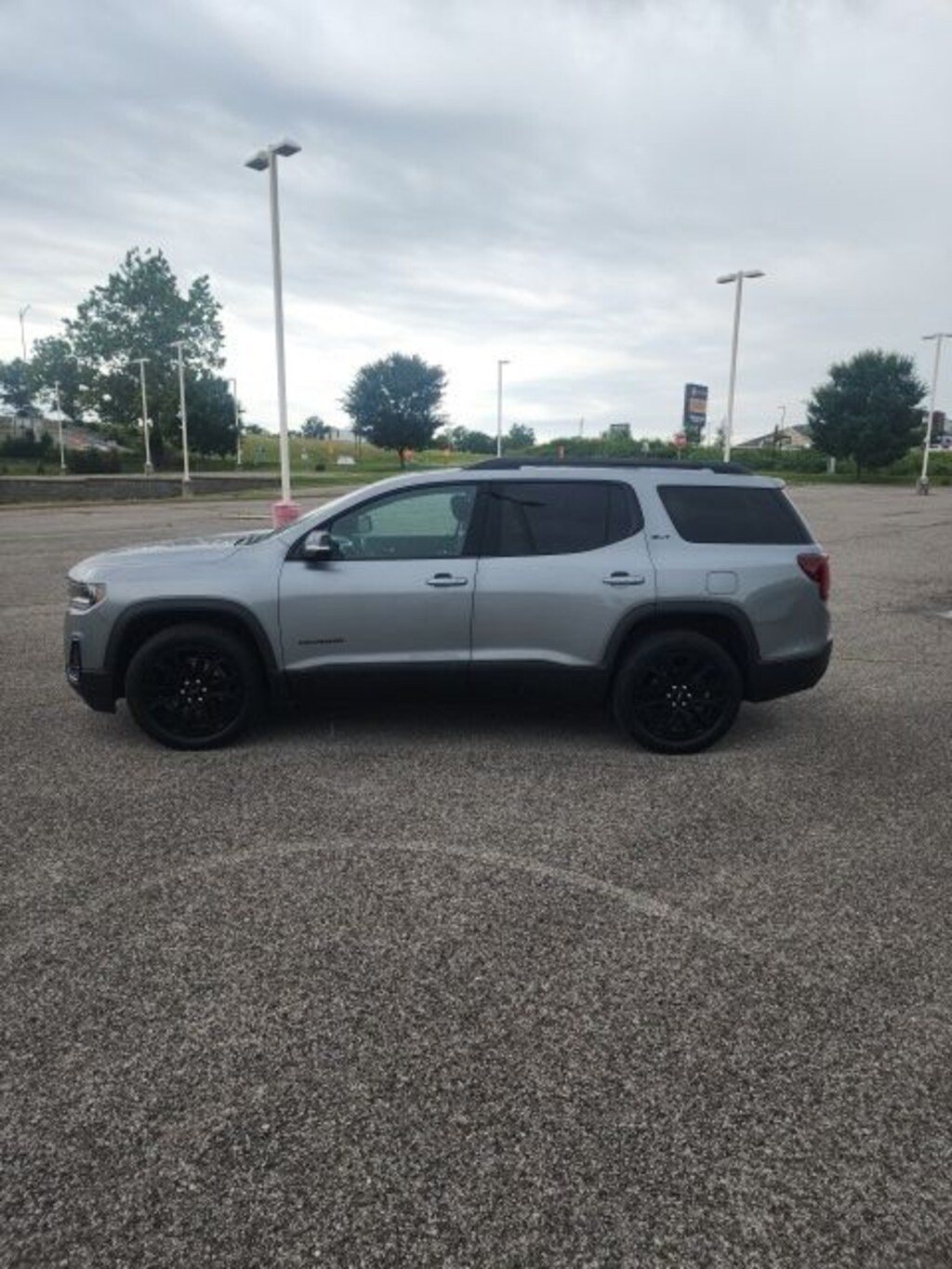 Used 2023 GMC Acadia SLT SUV