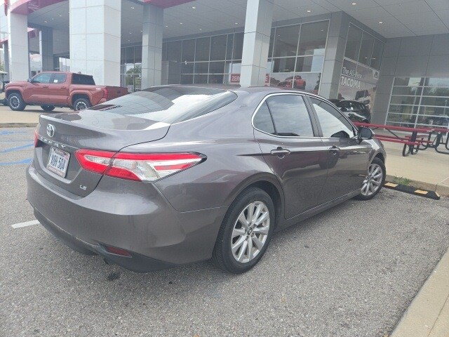 2018 Toyota Camry LE photo 4