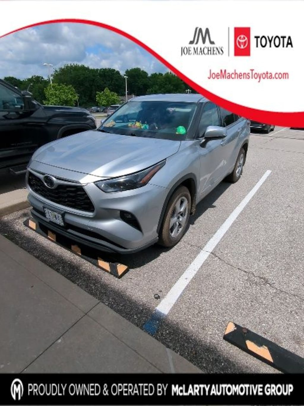 Used 2022 Toyota Highlander LE SUV