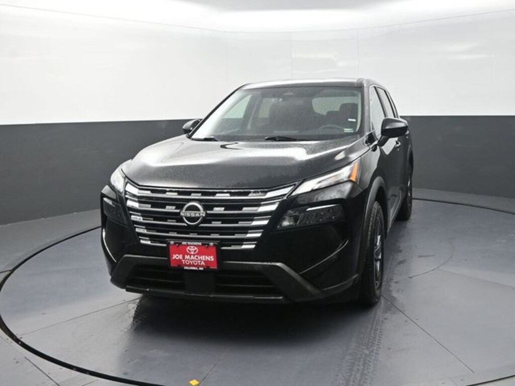 Used 2024 Nissan Rogue SV SUV