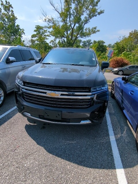 2023 Chevrolet Tahoe LT photo 3