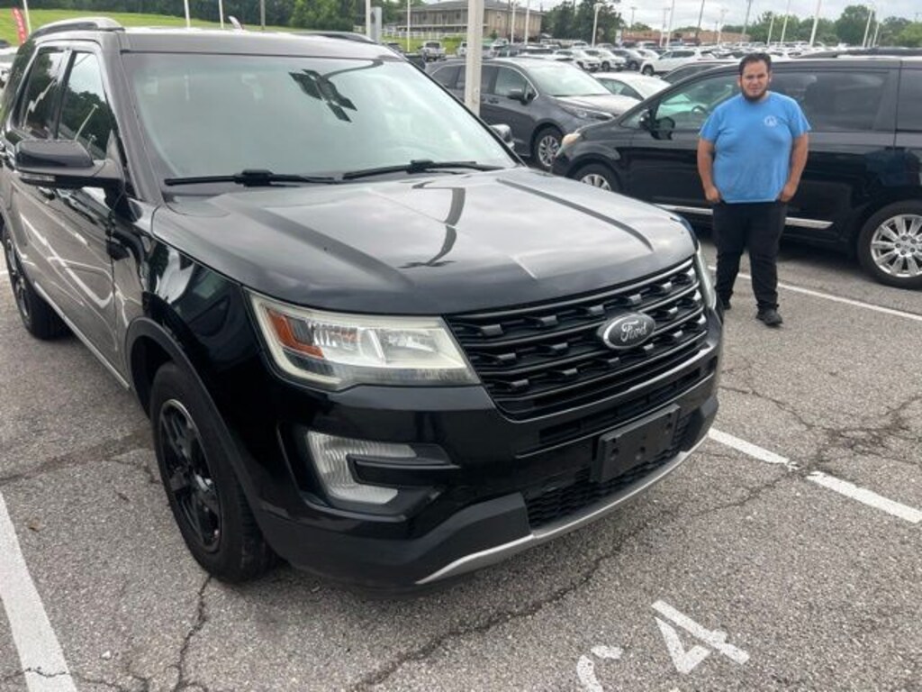 Used 2017 Ford Explorer XLT SUV