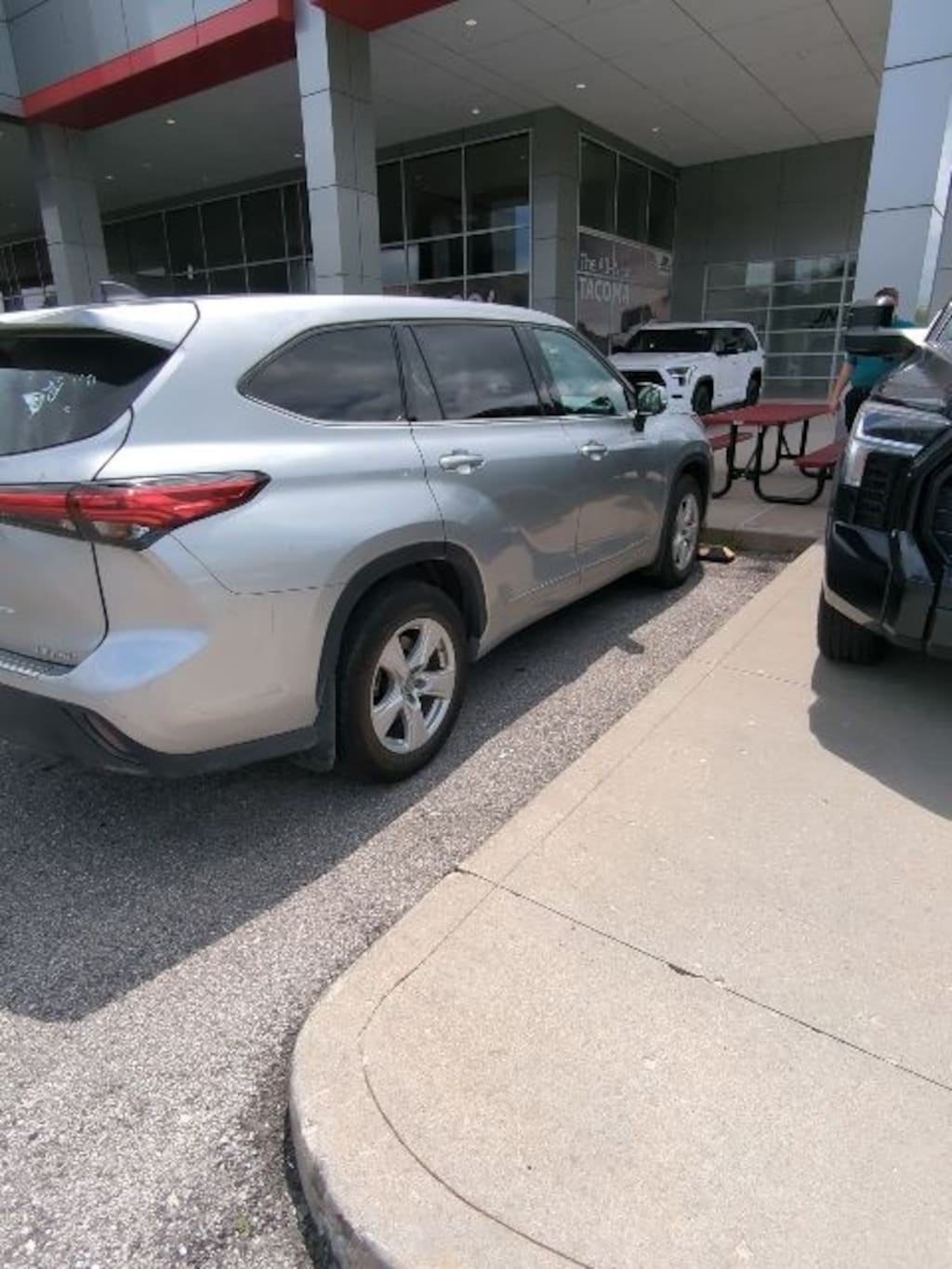 Used 2022 Toyota Highlander LE SUV