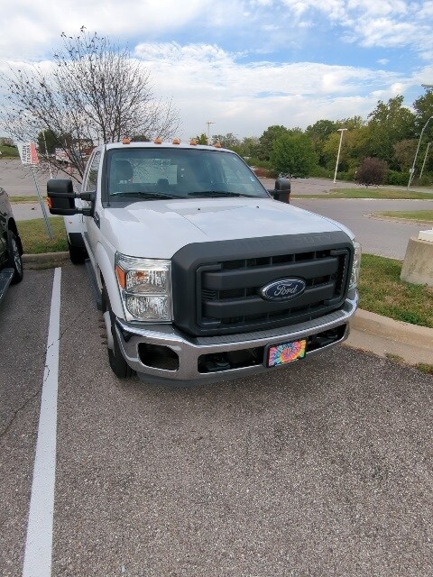 2016 Ford F-350 XL photo 2