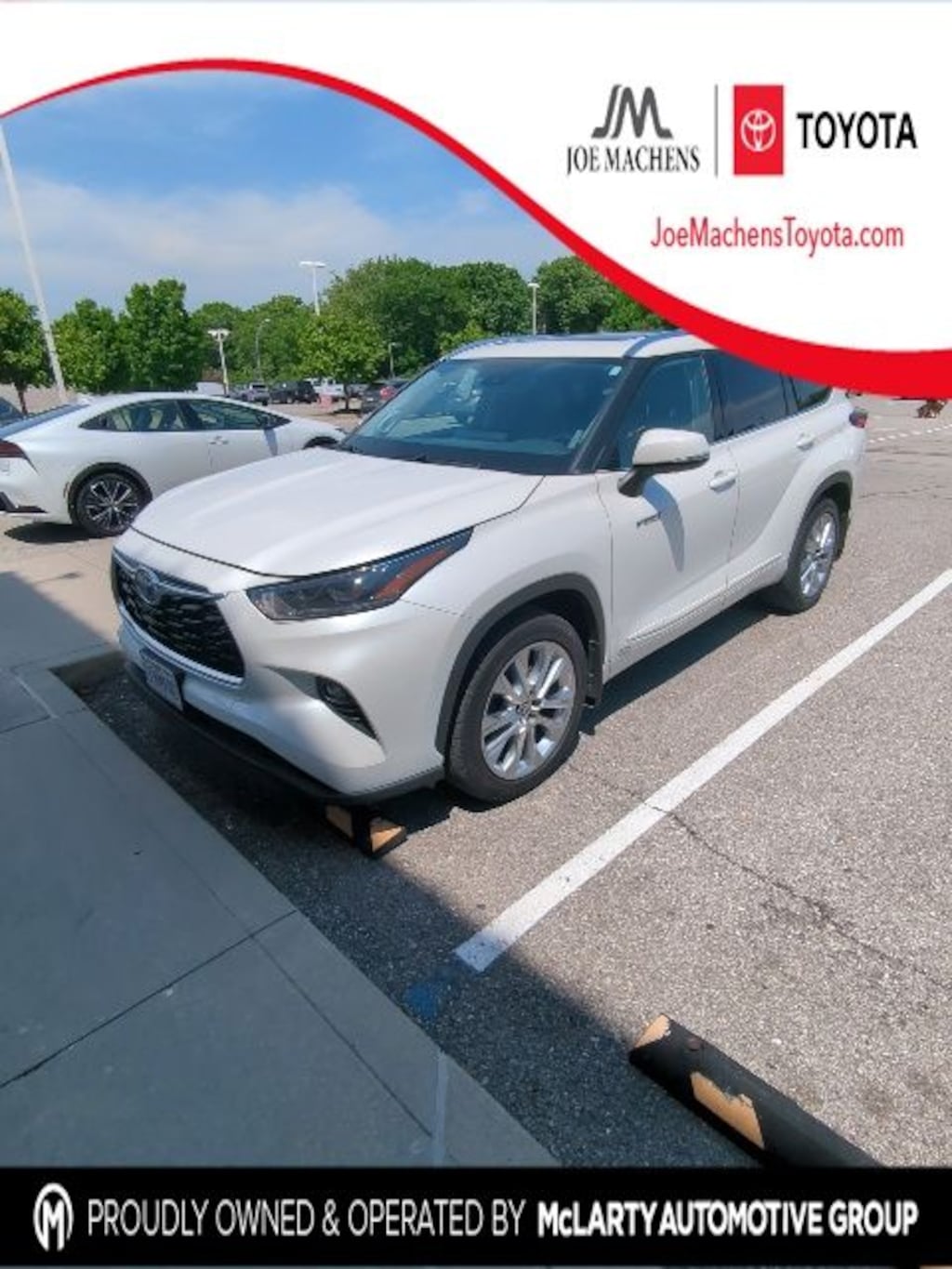 Used 2021 Toyota Highlander Hybrid Limited SUV