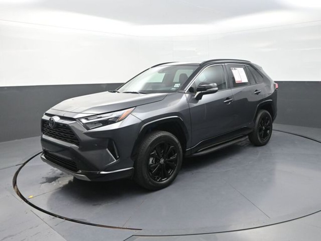 Used 2025 Toyota RAV4 Hybrid XSE SUV