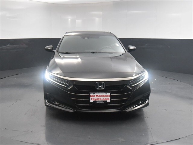 2021 Honda Accord Sport 2.0T photo 2