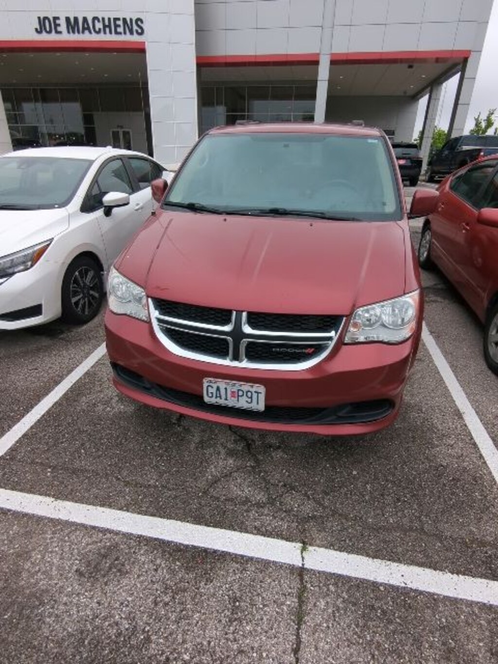 Used 2016 Dodge Grand Caravan SXT Minivan/Van