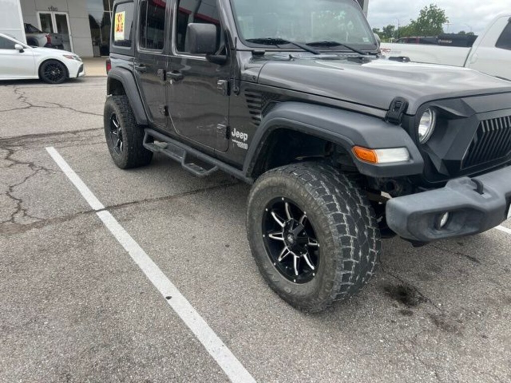 Used 2018 Jeep Wrangler Unlimited Sport SUV
