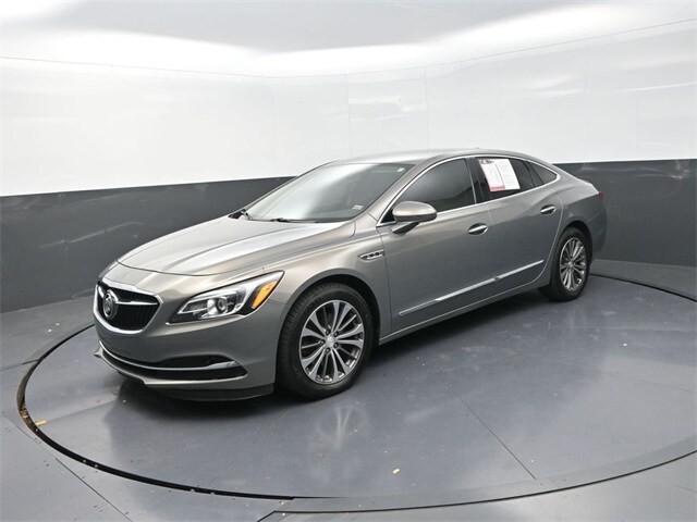 2019 Buick LaCrosse Preferred photo 3