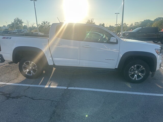 2020 Chevrolet Colorado Z71 photo 3
