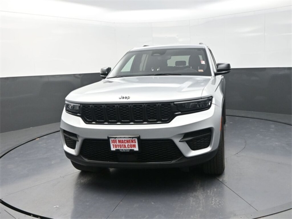 Used 2024 Jeep Grand Cherokee Altitude X SUV