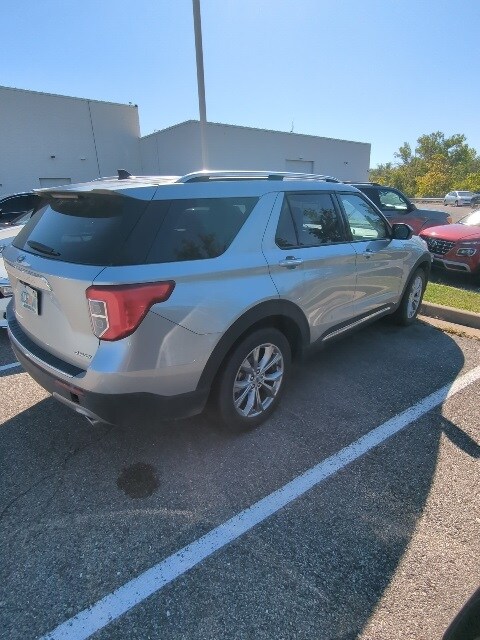 2023 Ford Explorer Limited photo 3
