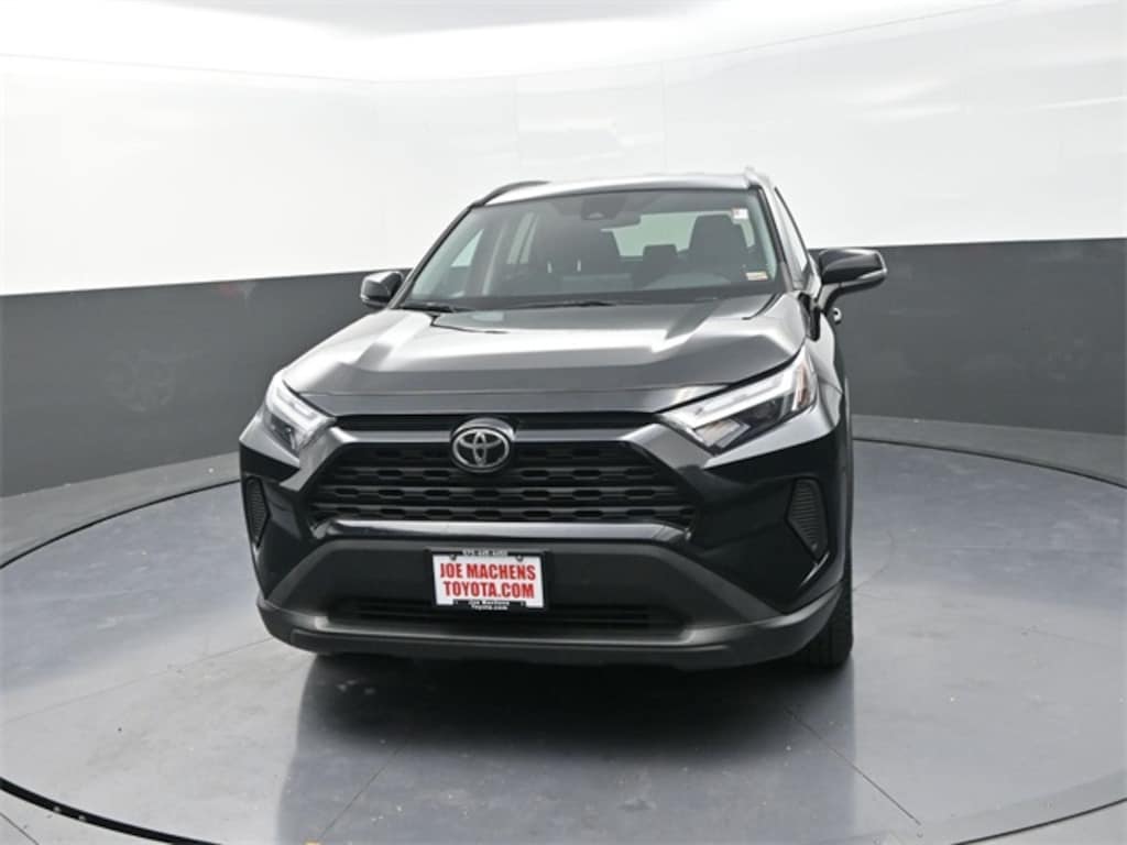 Used 2022 Toyota RAV4 XLE SUV