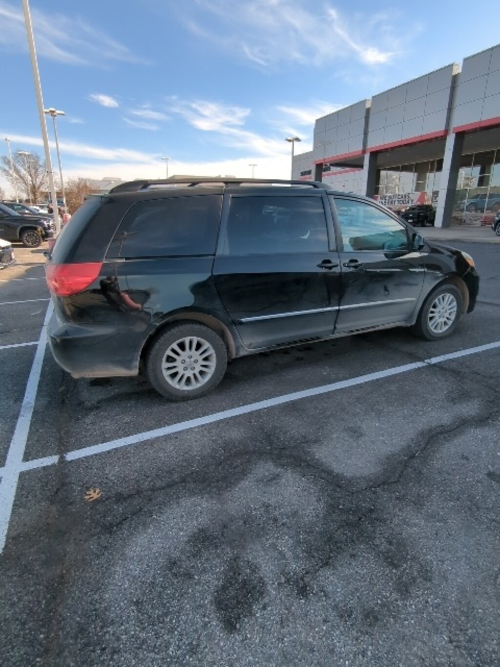 Used 2009 Toyota Sienna Minivan/Van