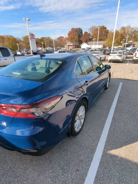 2023 Toyota Camry LE photo 4