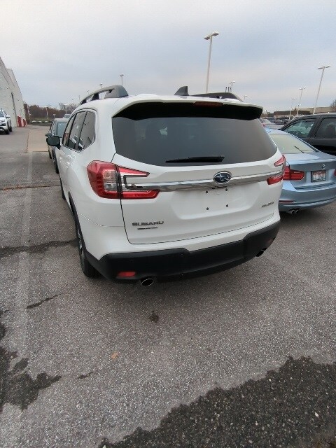 2025 Subaru Ascent Premium photo 3