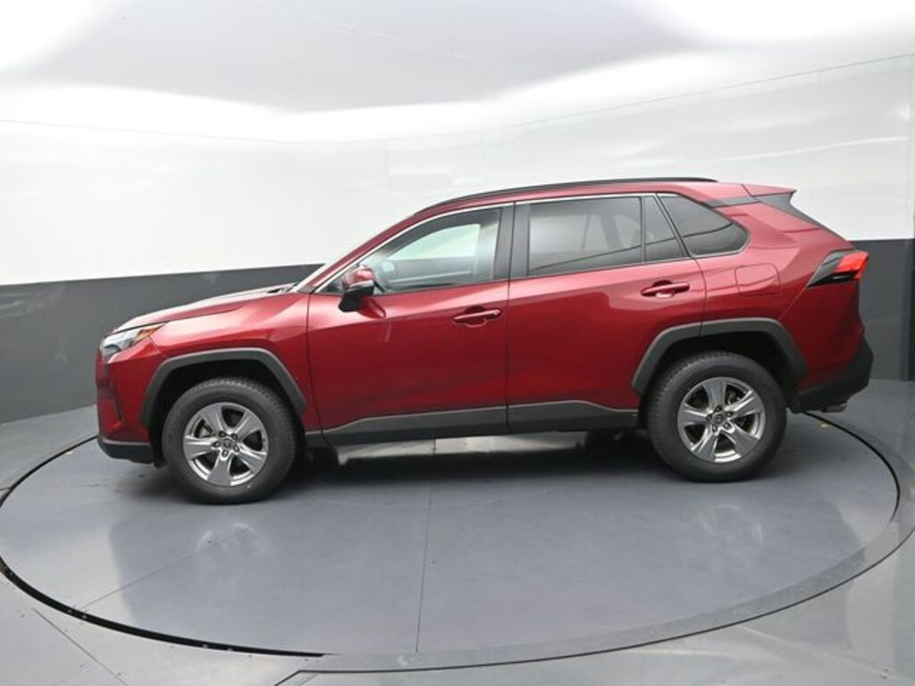 Used 2025 Toyota RAV4 XLE SUV