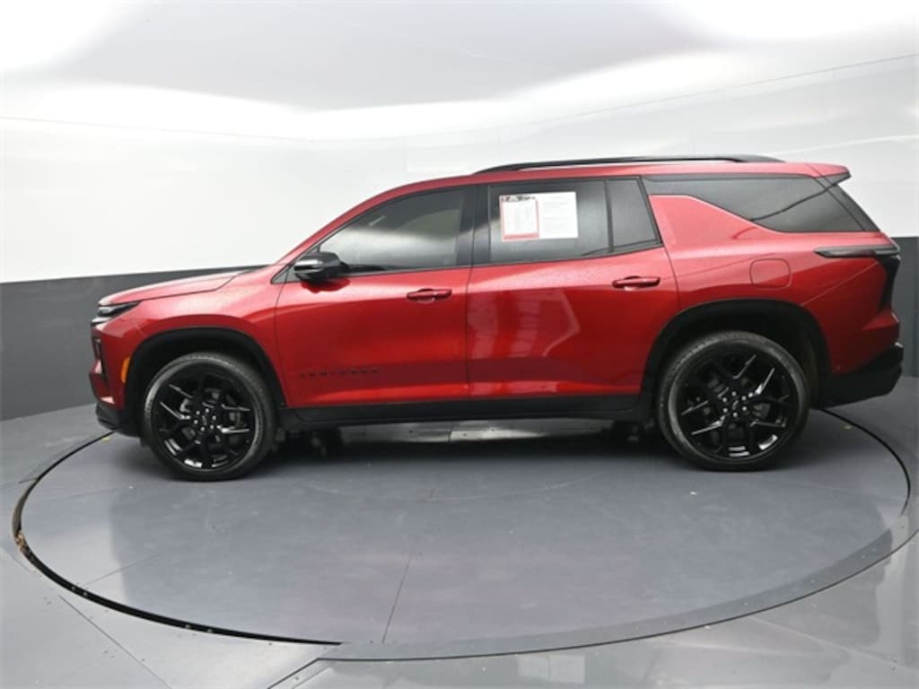 Used 2024 Chevrolet Traverse RS SUV