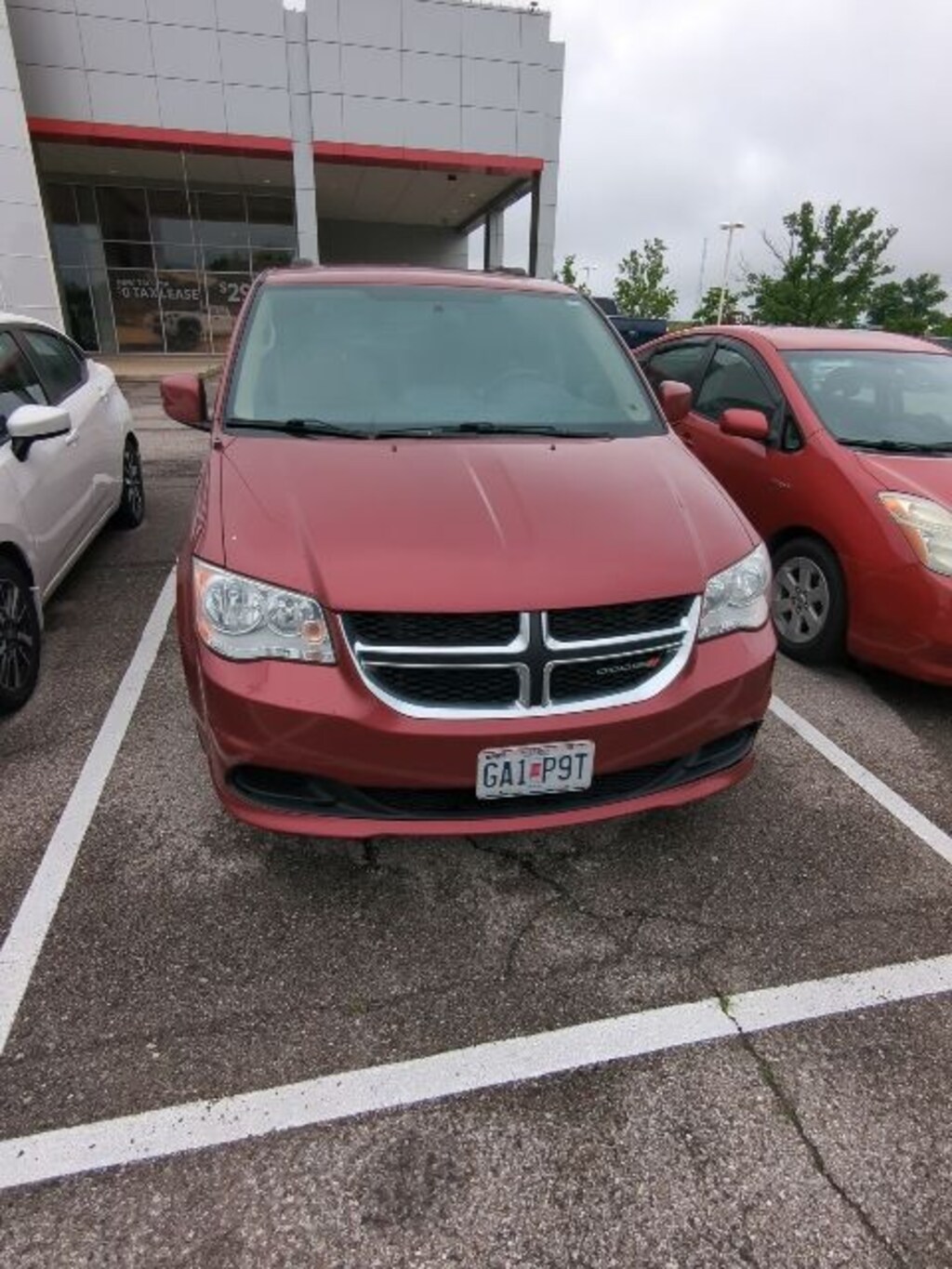 Used 2016 Dodge Grand Caravan SXT Minivan/Van