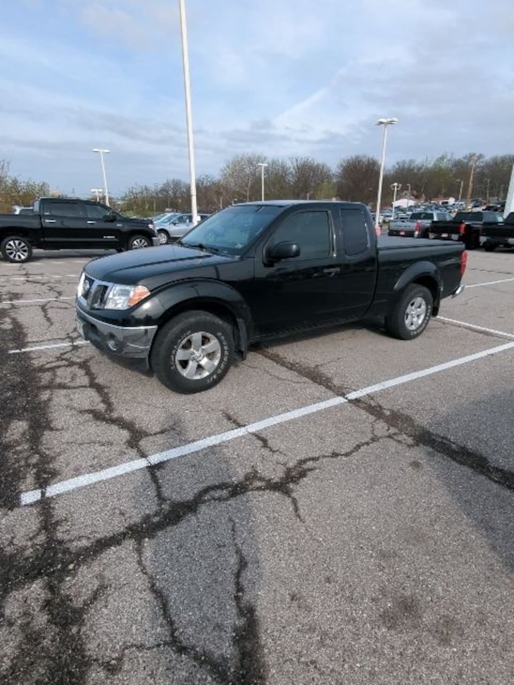 Used 2011 Nissan Frontier SV Truck