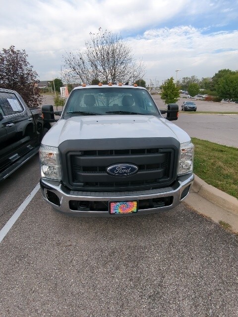 2016 Ford F-350 XL photo 3